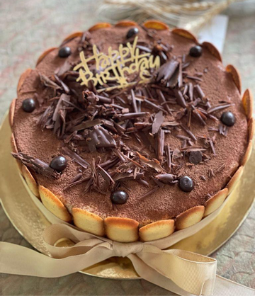 Classic Tiramisu Cake