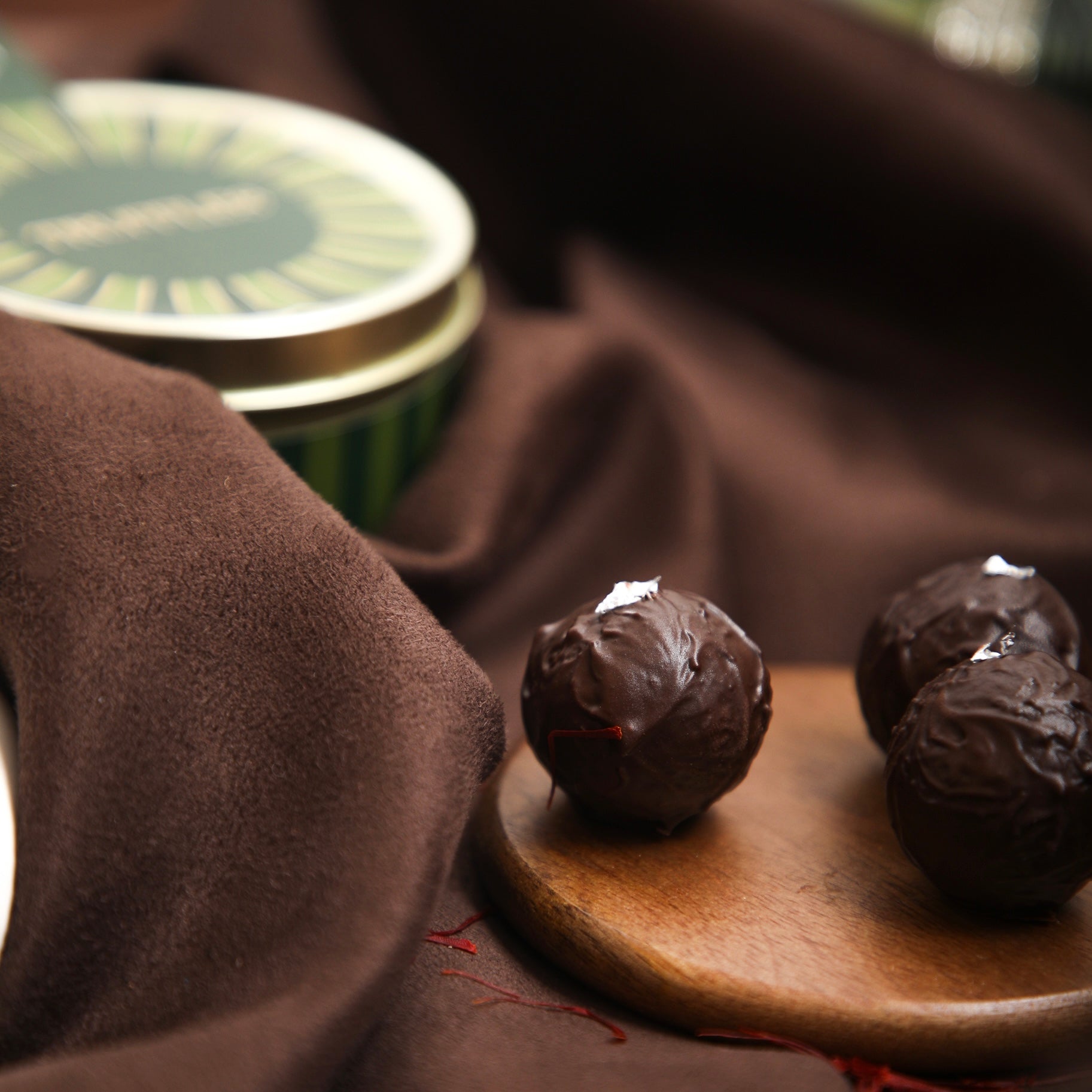 Saffron Pista Truffle